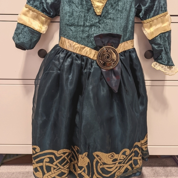 Disney Other - Disney store Merida